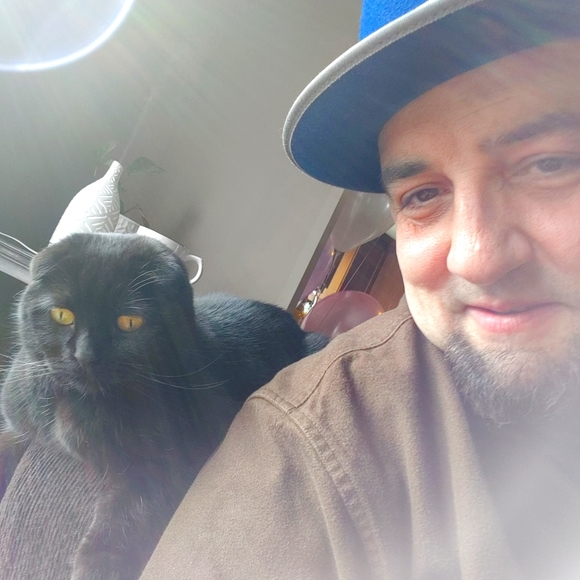 Big Lou the Charming Posher - Picture 1 of 2